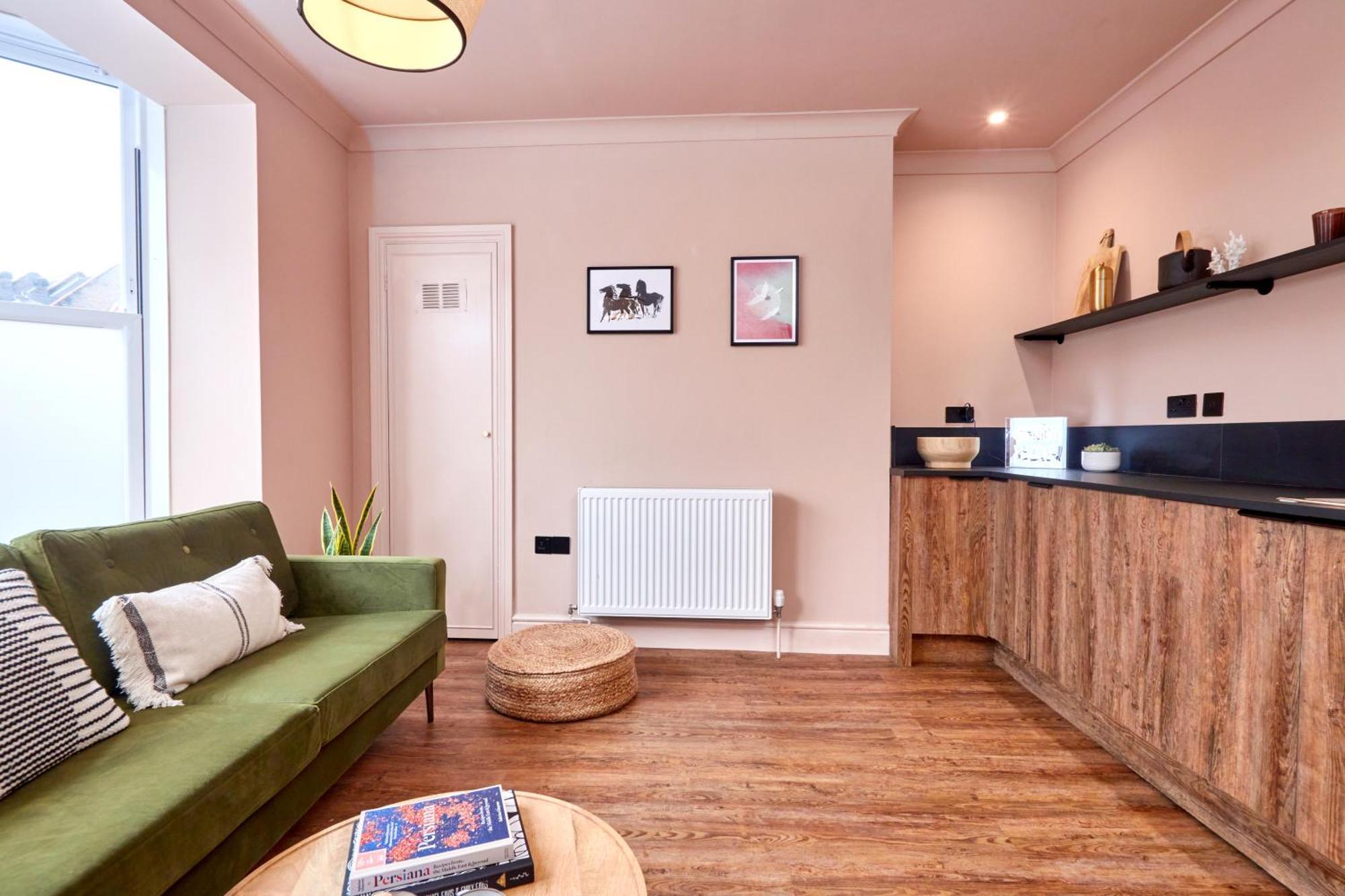 Settle In Winchester - Stylish Self Check-In Rooms Exteriör bild