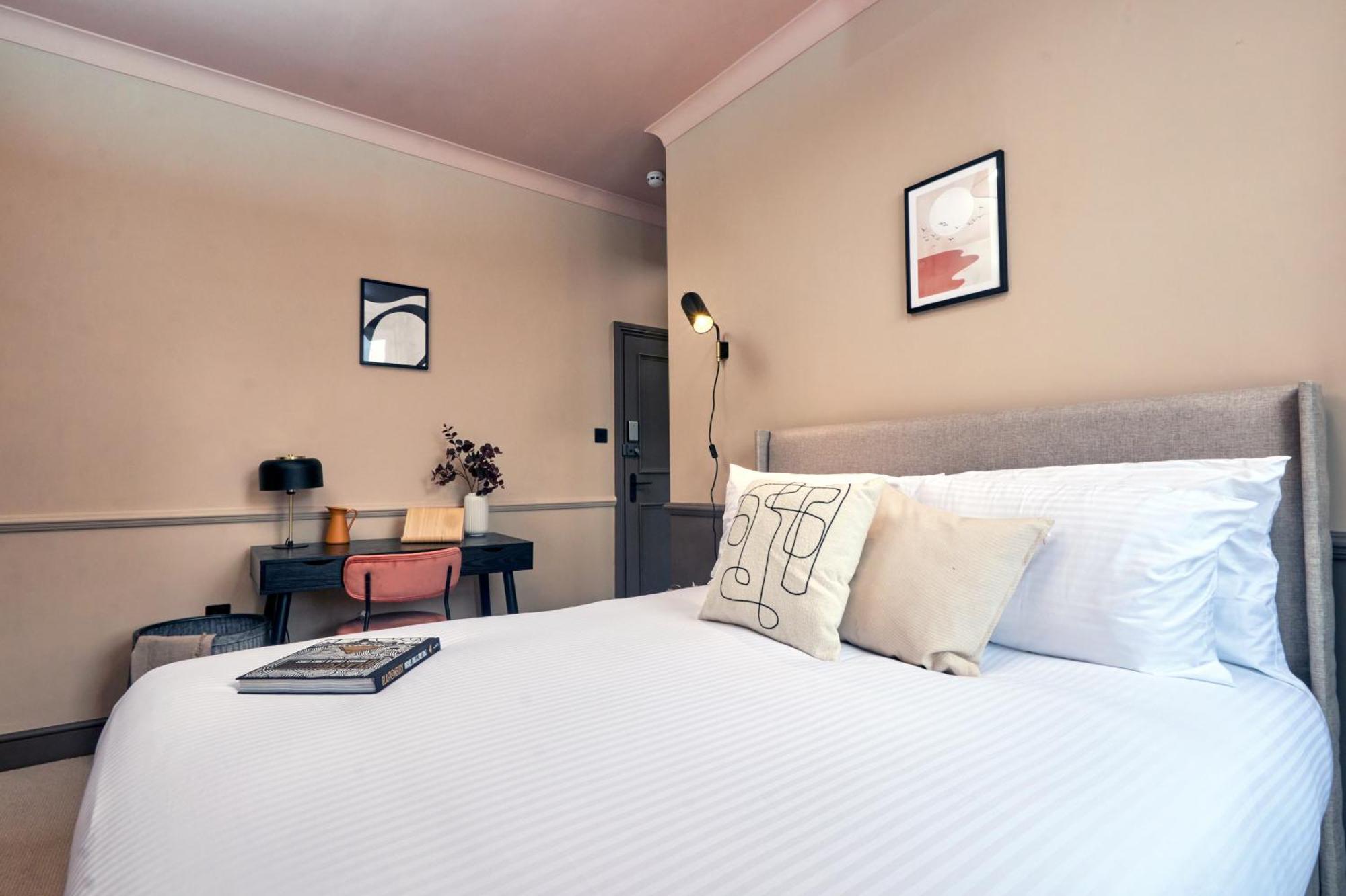 Settle In Winchester - Stylish Self Check-In Rooms Exteriör bild