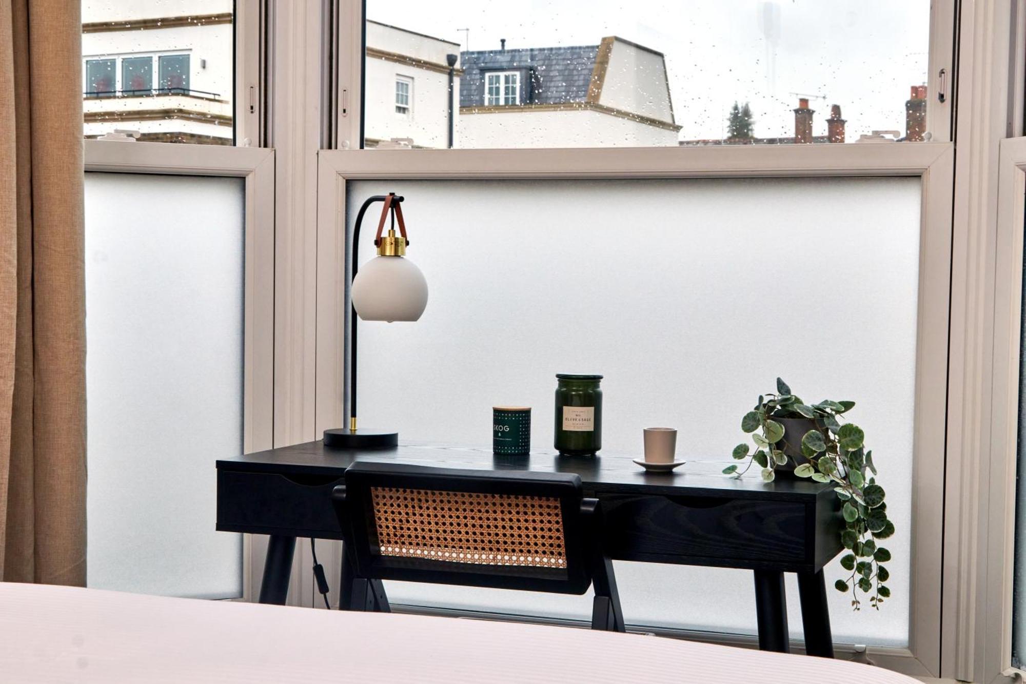 Settle In Winchester - Stylish Self Check-In Rooms Exteriör bild